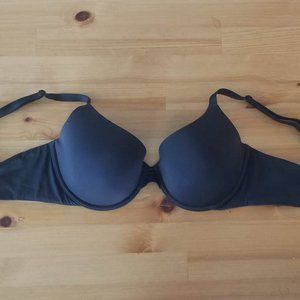 Victoria's Secret Black T-Shirt Bra - Lightly Lined Demi - 36C